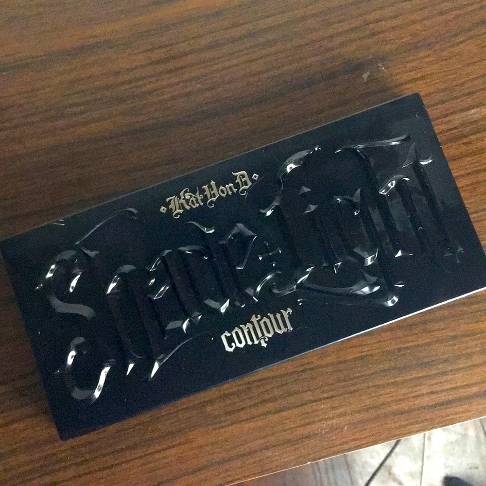 Kat Von D Shade & Light Contour Pallet